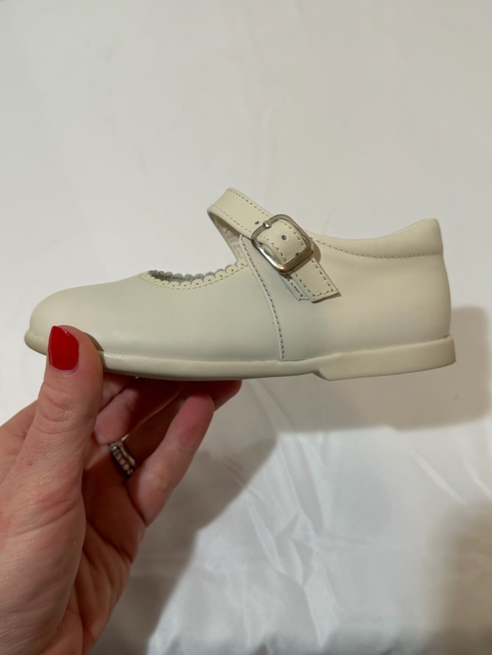 La Coqueta Ivory Nappa Leather Toddler Mary Jane Shoes Size 25 (9 US) - Picture 11 of 17